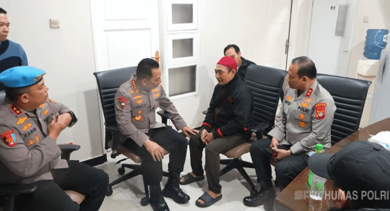 Kapolri Sampaikan Permohonan Maaf ke Keluarga Besar Ojol – Masyarakat Insiden Rantis Brimob 